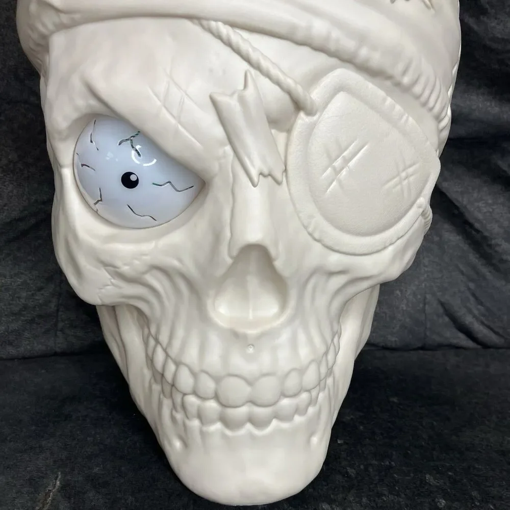 Zuru Large Halloween Plastic Skull And Dinosaur Lights & Sounds 12.5”x 9